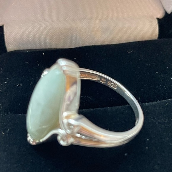 925 Sterling Silver Marquis Genuine Green Jade Celtic Knot Band Statement Ring - Picture 7 of 8